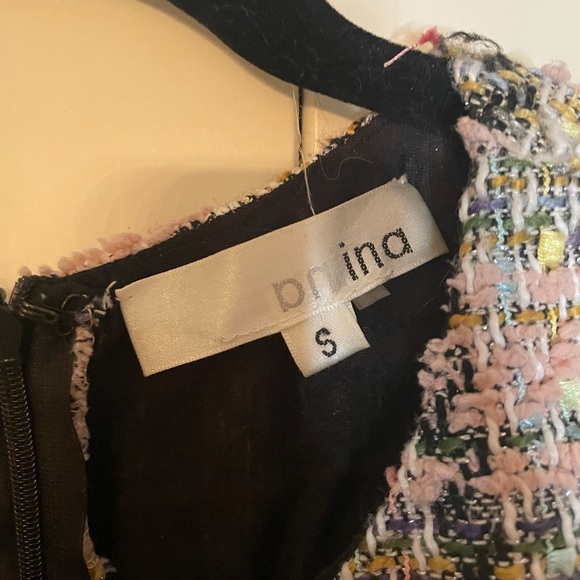 Cute Tweed Dress with Pleat - Picture 3 of 4